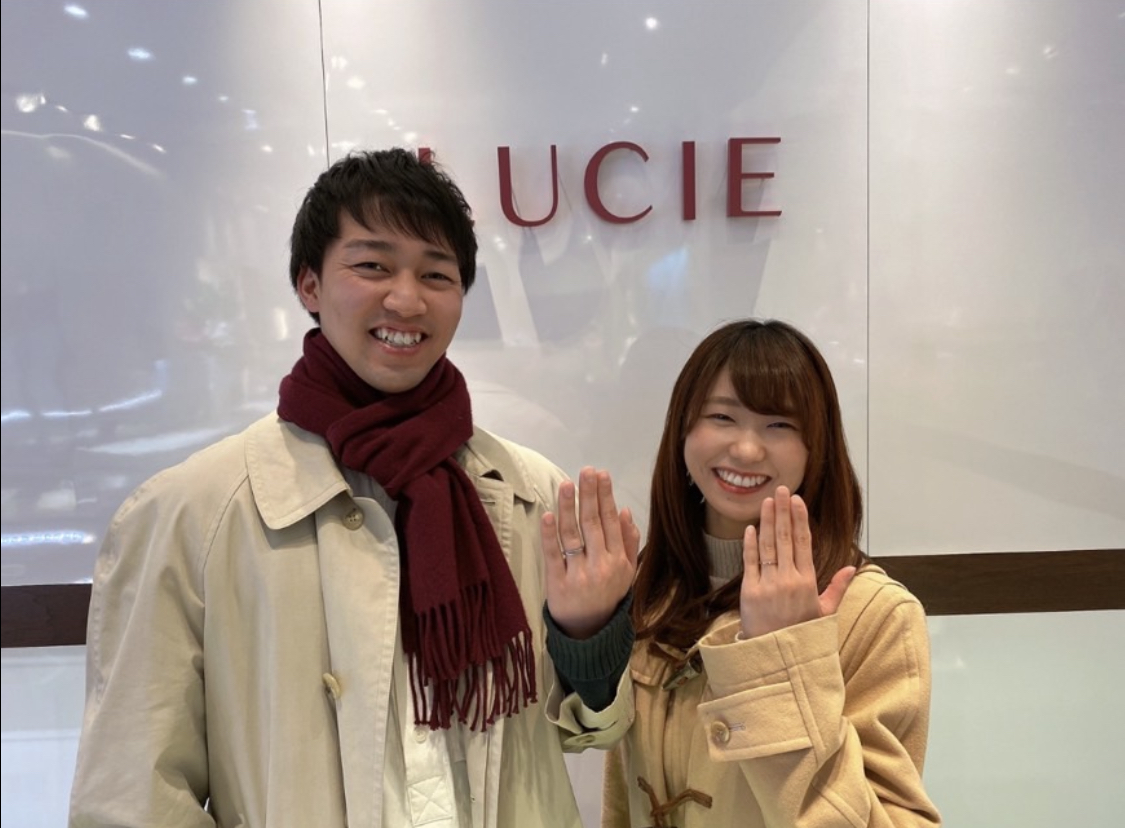 新潟カップルはシンプルなデザインをした結婚指輪を選択されました！王道なのですが、工夫もされていてオシャレでお気に入り！