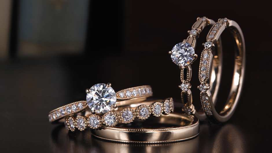 新潟でアンティーク調の結婚指輪、婚約指輪を選ぶならルシエのローズクラシックシリーズが人気
