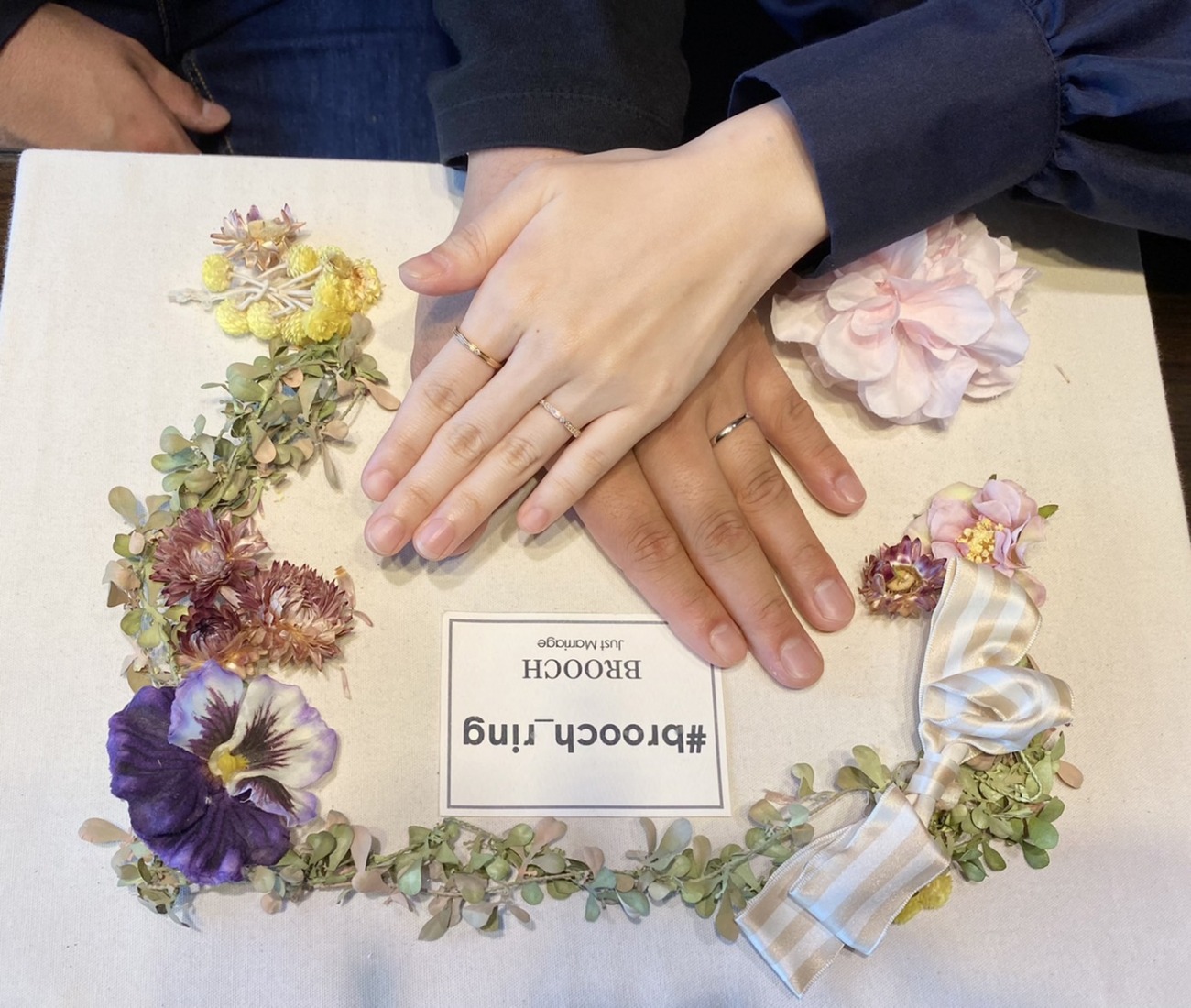 ルシエのクロシはアンティーク調のデザインのオシャレな結婚指輪