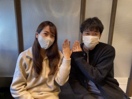 特別な二人の結婚指輪は杢目のデザインが美しい杢目金屋