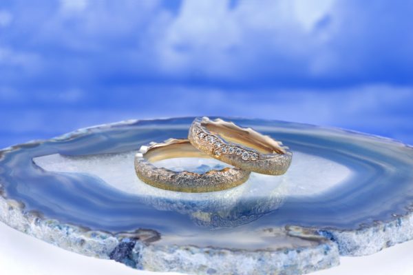 オシャレでカッコイイドイツの結婚指輪