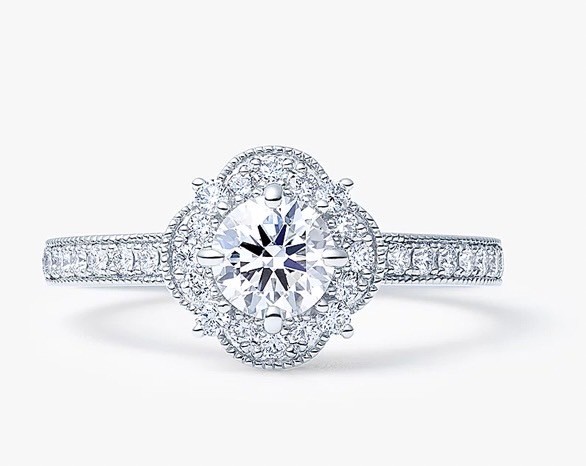 ルシエの華やかで可愛い婚約指輪
