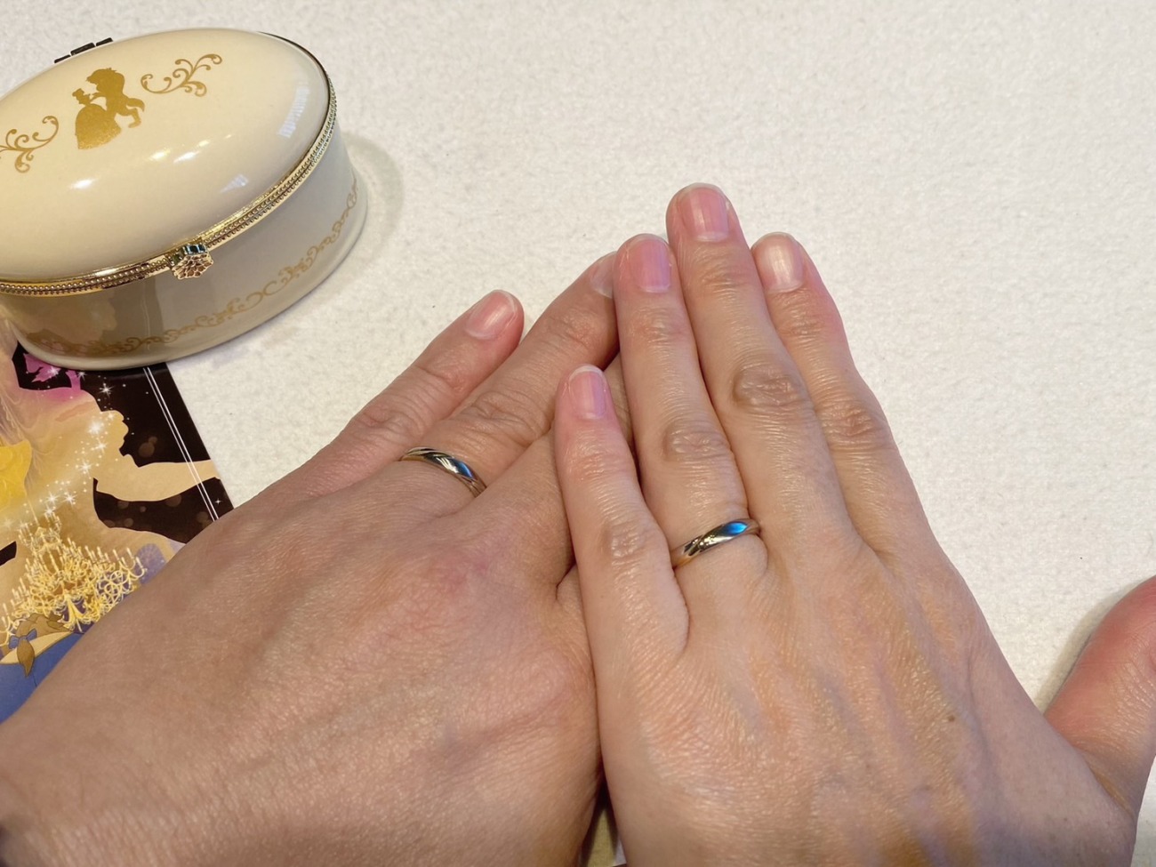 結婚20周年記念に選んだディズニー美女と野獣の限定デザインの結婚指輪