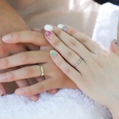 華やかな結婚指輪のメリット・デメリット