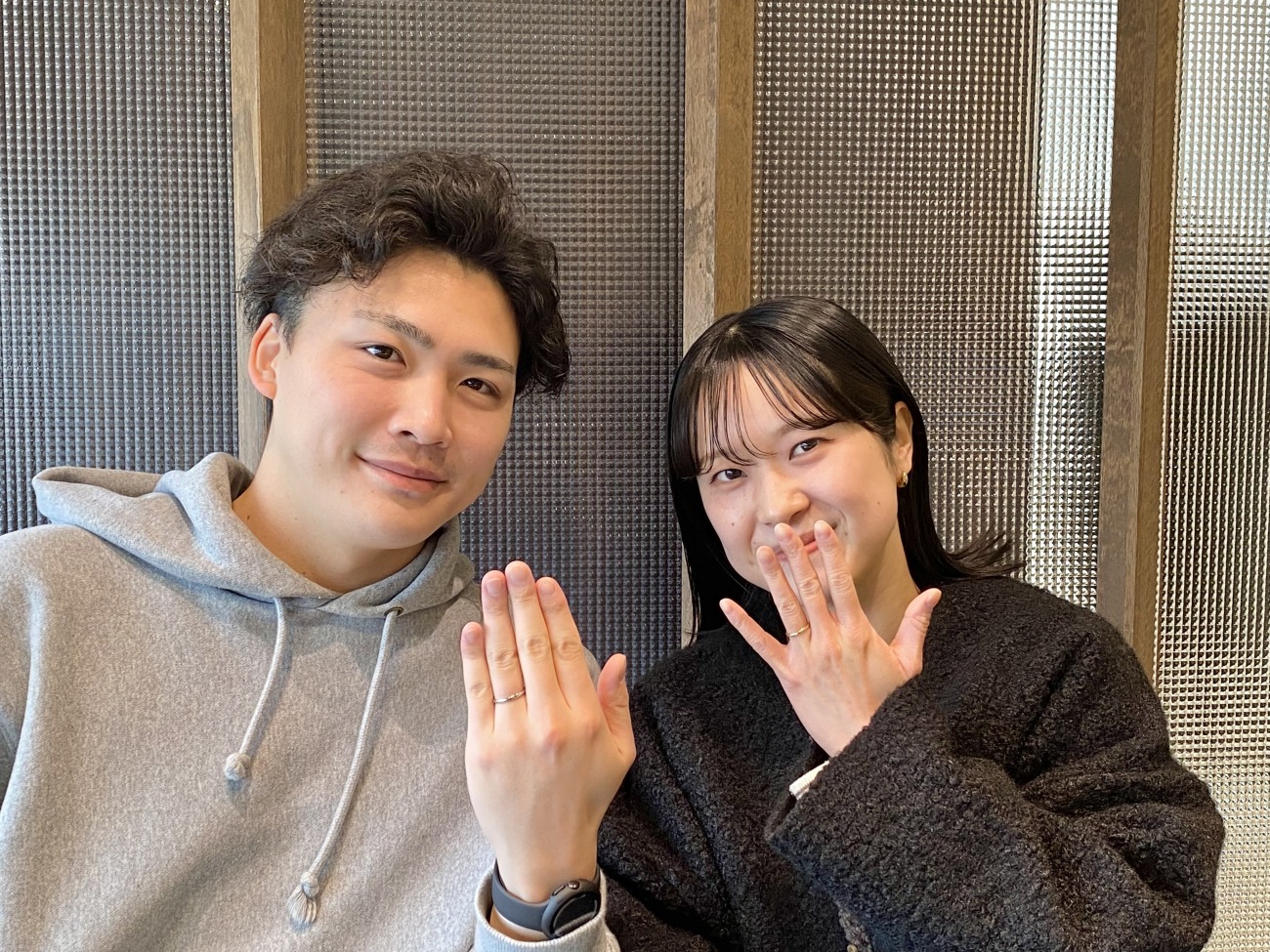 色合いと質感に惹かれた！ハンドメイドで作られたYUKAHOJOの結婚指輪