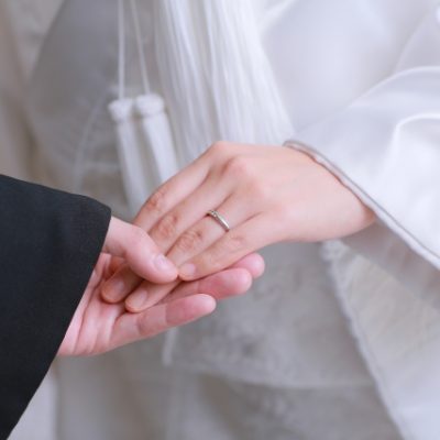 シンプルな結婚指輪ならNIWAKAが人気