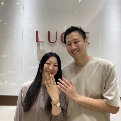 青が好きな奥様が選んだ婚約指輪