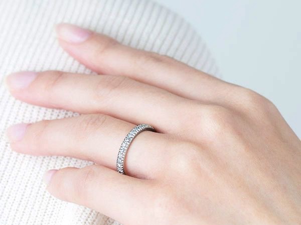 華やかな結婚指輪