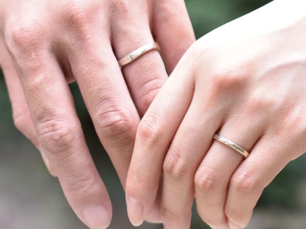 大人カップルにおすすめの結婚指輪