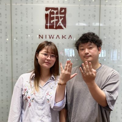 俄の初桜のコンセプトがお気に入り！指がスッキリ見えるピンクゴールドの結婚指輪