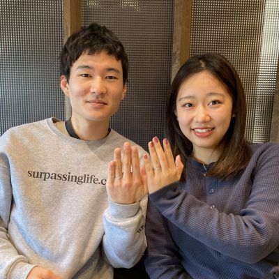 サムシングブルーの「インフィニティー」と「モーニングベール」おふたりのこだわりで選ばれた結婚指輪