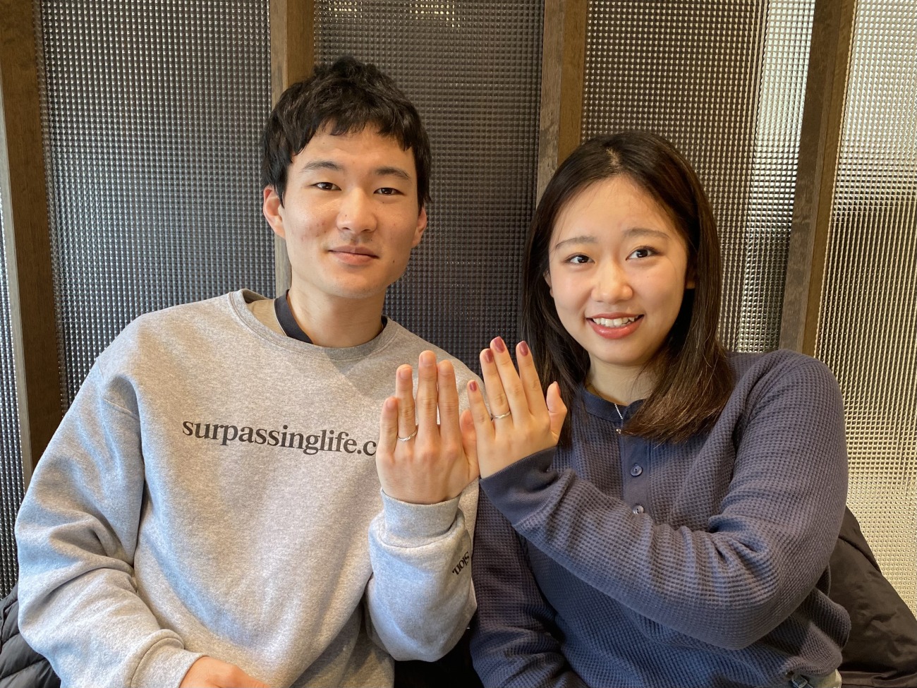 プロポーズは富士山が見える精進湖！おふたりのこだわりで選ばれたサムシングブルーの結婚指輪