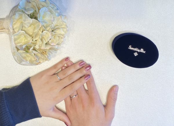 プロポーズは富士山が見える精進湖！おふたりのこだわりで選ばれたサムシングブルーの結婚指輪