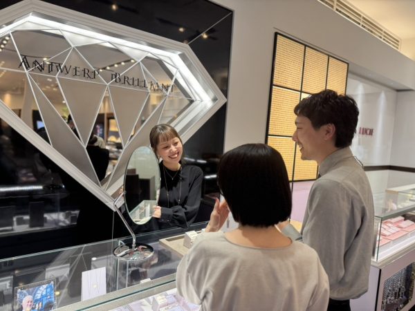50ブランド以上の取り揃えBROOCH